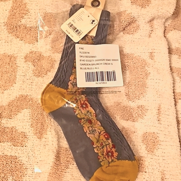 Garden Brunch Crew Socks - Picture 1 of 4